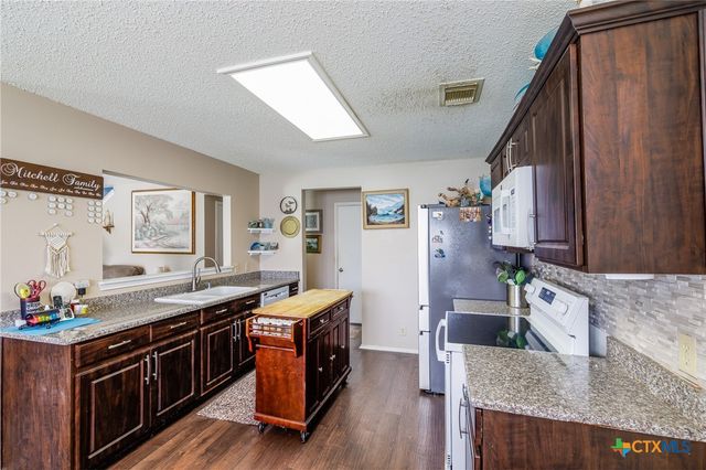 1732 Cordova Loop, Seguin, TX 78155