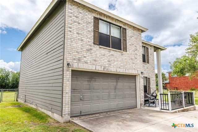 1732 Cordova Loop, Seguin, TX 78155
