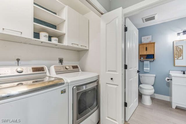 2876 W Crown Pointe BLVD, Naples, FL 34112