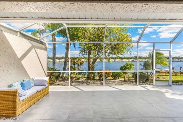 2876 W Crown Pointe BLVD, Naples, FL 34112