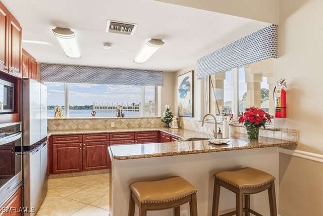 2876 W Crown Pointe BLVD, Naples, FL 34112