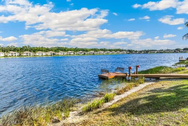 2876 W Crown Pointe BLVD, Naples, FL 34112