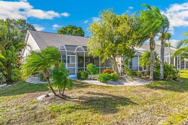 2876 W Crown Pointe BLVD, Naples, FL 34112