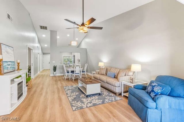 2876 W Crown Pointe BLVD, Naples, FL 34112