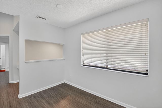 5530 Coach House Circle E, Boca Raton, FL 33486