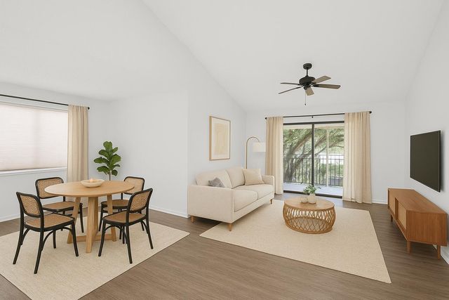 5530 Coach House Circle E, Boca Raton, FL 33486