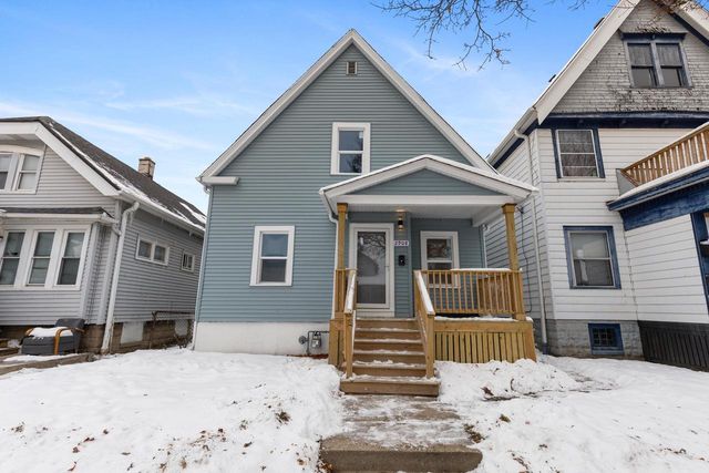 2908 Clarke STREET, Milwaukee, WI 53210