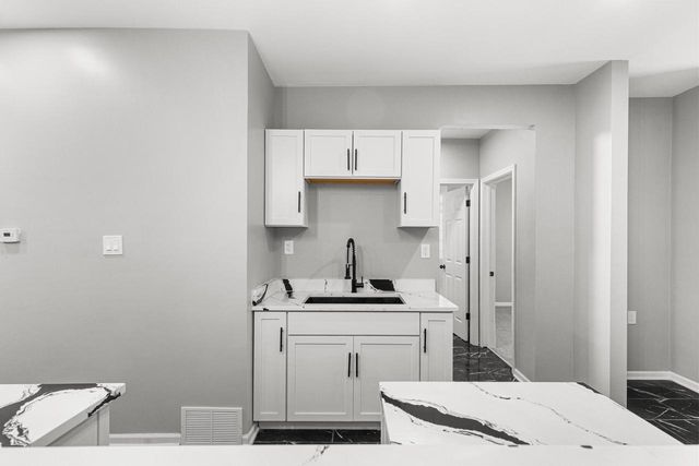 2908 Clarke STREET, Milwaukee, WI 53210