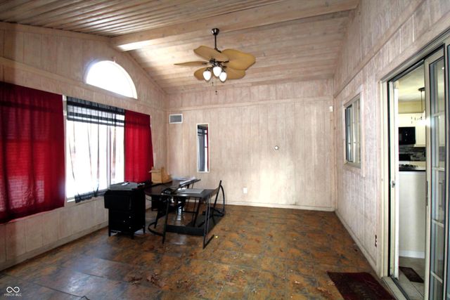 2916 Sunmeadow Way, Indianapolis, IN 46228