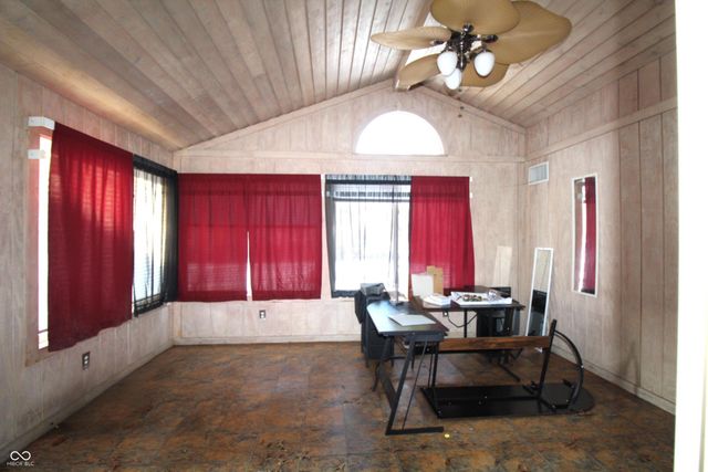 2916 Sunmeadow Way, Indianapolis, IN 46228