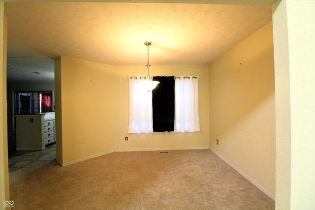 2916 Sunmeadow Way, Indianapolis, IN 46228