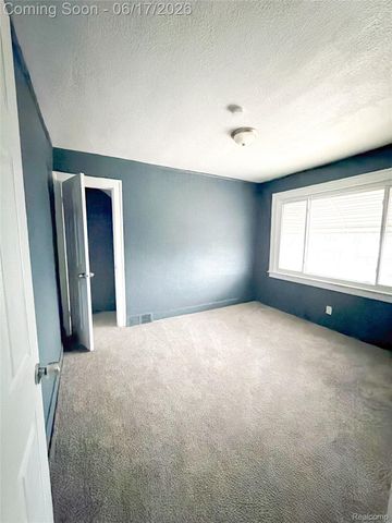 14011 Roselawn Street, Detroit, MI 48238
