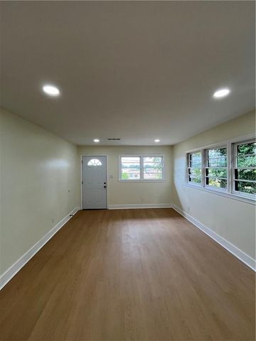 1645 Metropolitan SW Parkway A, Atlanta, GA 30310