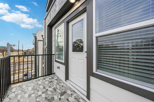 7625 De Priest Street D, Houston, TX 77088