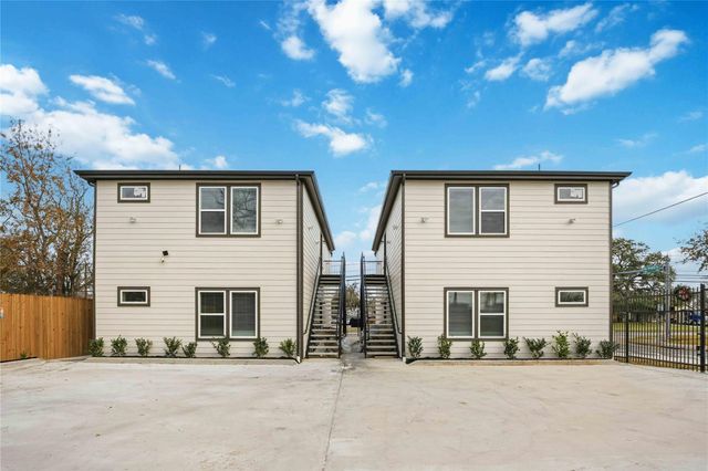 7625 De Priest Street D, Houston, TX 77088