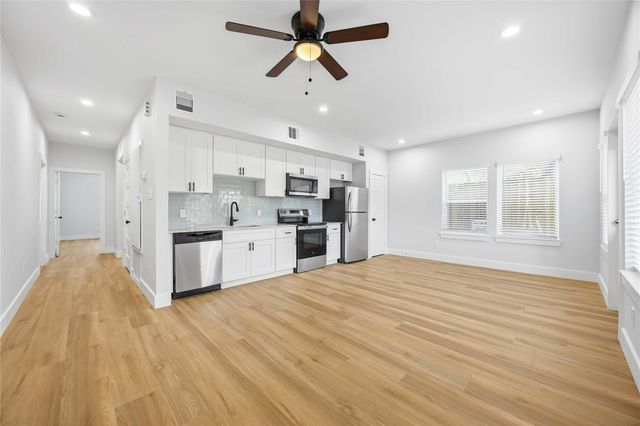 7625 De Priest Street D, Houston, TX 77088
