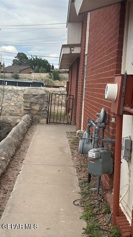 11635 James Watt Drive F, El Paso, TX 79936