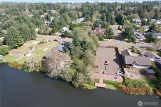697 Island Circle SE, Ocean Shores, WA 98569