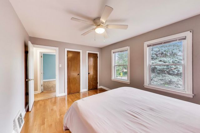 6555 N Damen Avenue 2, Chicago, IL 60645