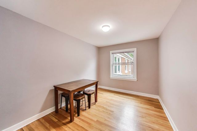 6555 N Damen Avenue 2, Chicago, IL 60645