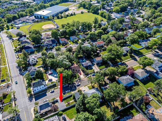 285 Durham Avenue, Metuchen, NJ 08840