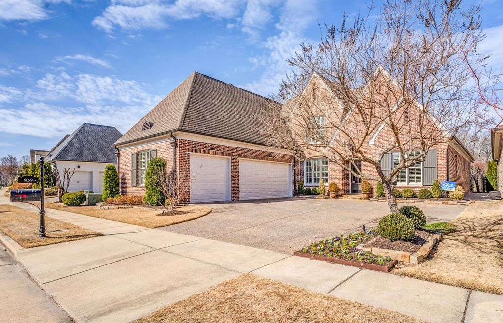 9092 BAYNARD LOOP N, Germantown, TN 38139