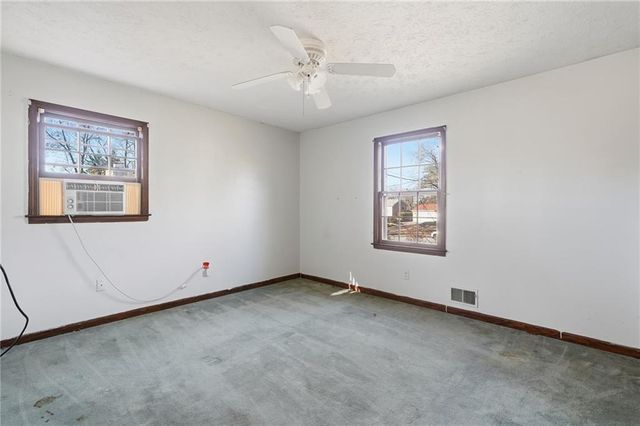 2272 Stoney Ford NE Drive, Marietta, GA 30066