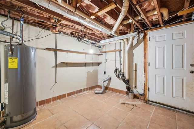 2272 Stoney Ford NE Drive, Marietta, GA 30066