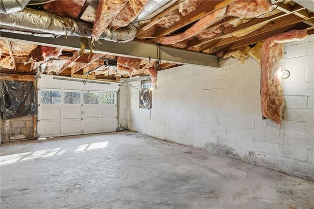 2272 Stoney Ford NE Drive, Marietta, GA 30066