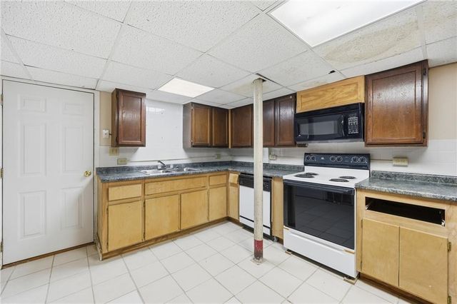 2272 Stoney Ford NE Drive, Marietta, GA 30066