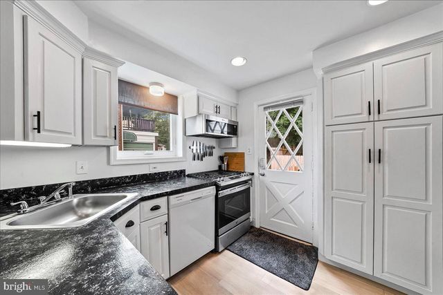 29 SCHUYLER RD, Springfield, PA 19064