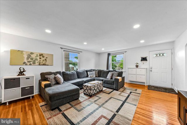 29 SCHUYLER RD, Springfield, PA 19064
