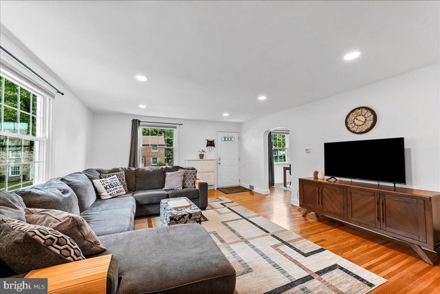29 SCHUYLER RD, Springfield, PA 19064