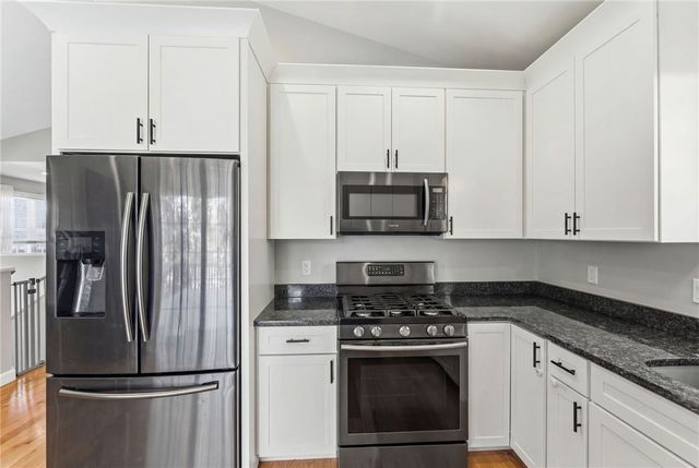 18 Anama Avenue, East Providence, RI 02916