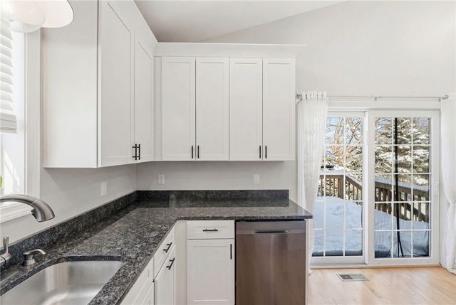 18 Anama Avenue, East Providence, RI 02916