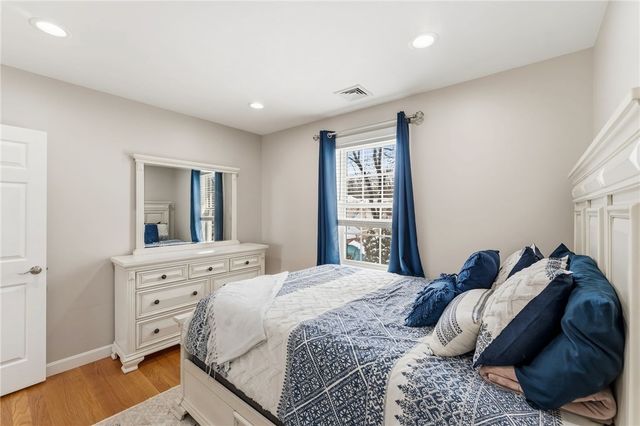 18 Anama Avenue, East Providence, RI 02916