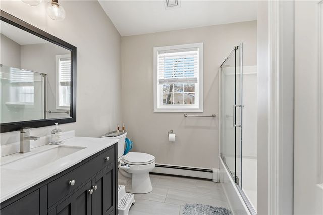 18 Anama Avenue, East Providence, RI 02916