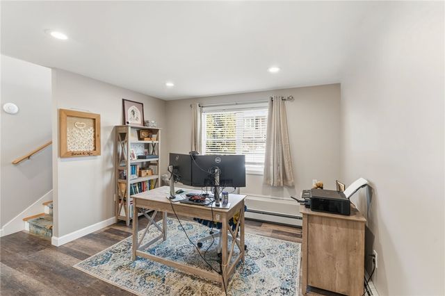 18 Anama Avenue, East Providence, RI 02916