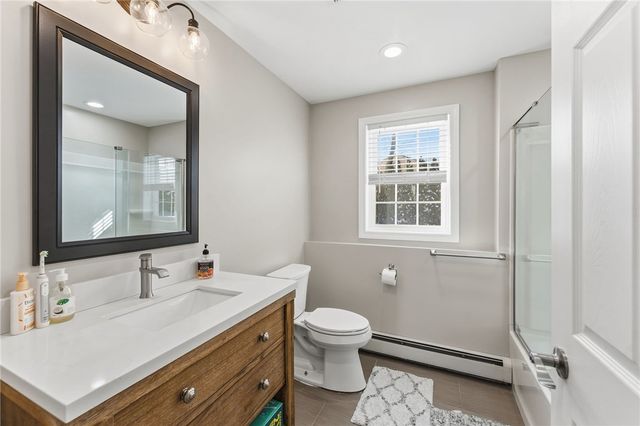 18 Anama Avenue, East Providence, RI 02916