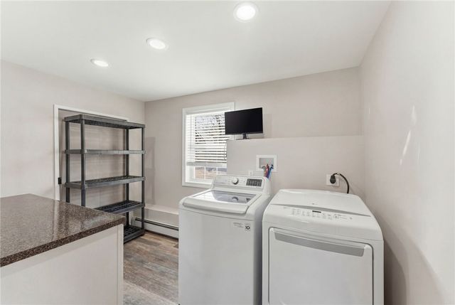 18 Anama Avenue, East Providence, RI 02916