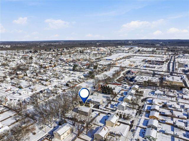 18 Anama Avenue, East Providence, RI 02916