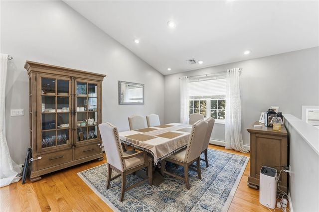 18 Anama Avenue, East Providence, RI 02916