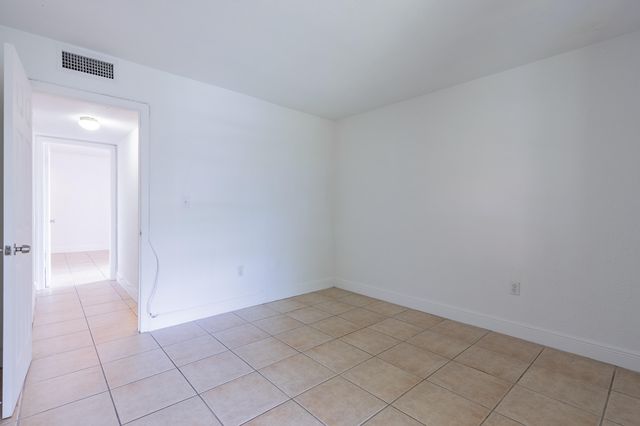 9459 SW 76th Street R8, Miami, FL 33173