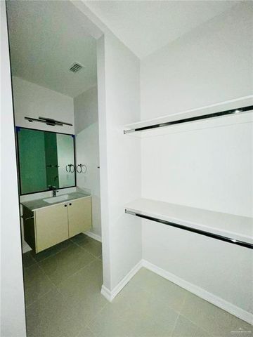 4305 Heron Avenue 7, Mcallen, TX 78504