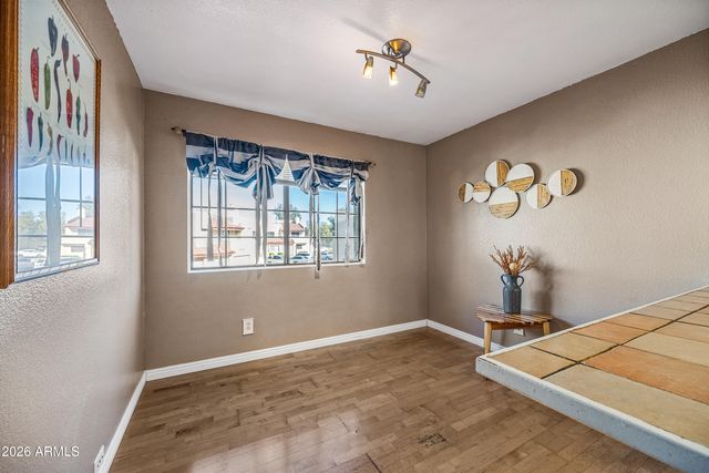 2020 W UNION HILLS Drive 211, Phoenix, AZ 85027