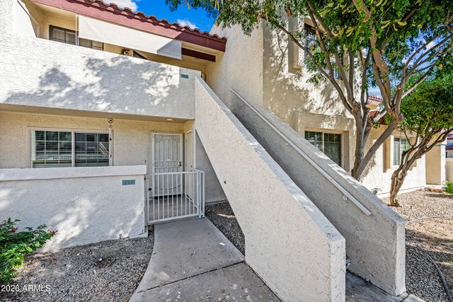 2020 W UNION HILLS Drive 211, Phoenix, AZ 85027