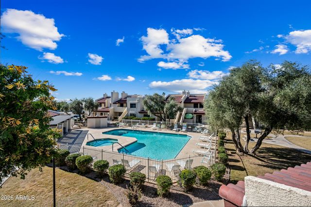 2020 W UNION HILLS Drive 211, Phoenix, AZ 85027
