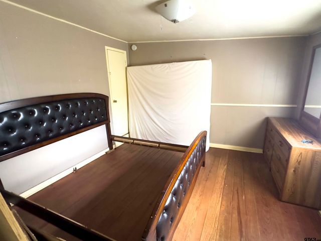 215 Cleveland, Winfield, TX 75493