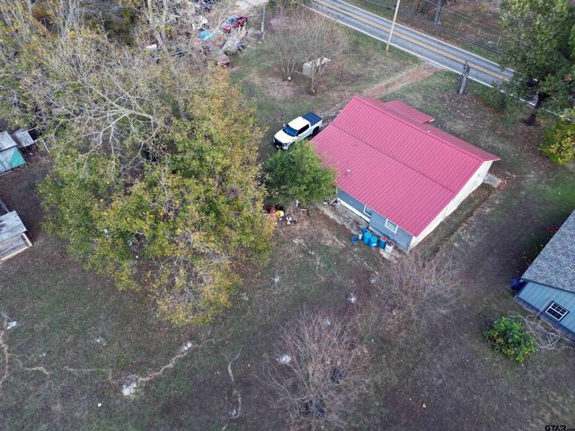 215 Cleveland, Winfield, TX 75493