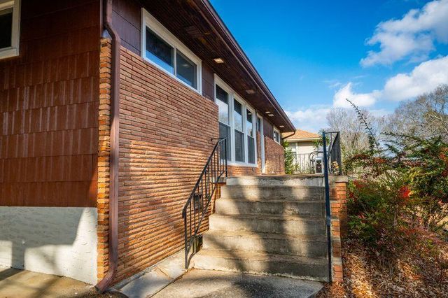 321 Hillcrest Avenue, Chattanooga, TN 37411